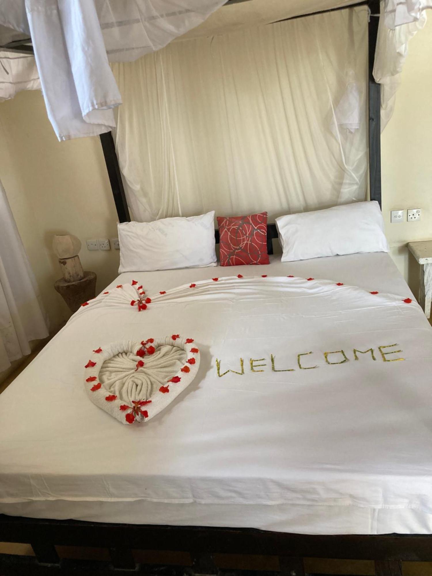 Msafini Hotel Ламу Екстер'єр фото